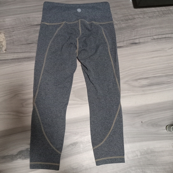 Athleta cropped leggings - Picture 3 of 4
